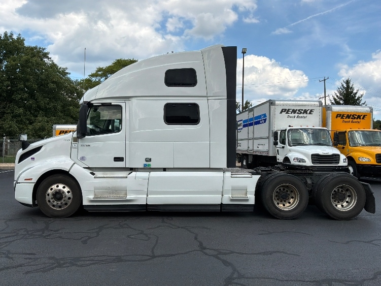 2024 Volvo in Monmouth Junction, NJ — photo 4