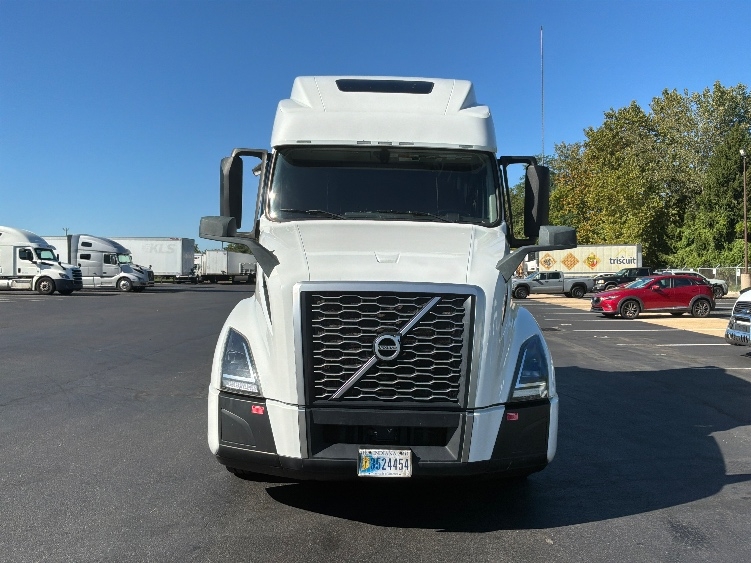 2024 Volvo in Bensalem, PA — photo 2