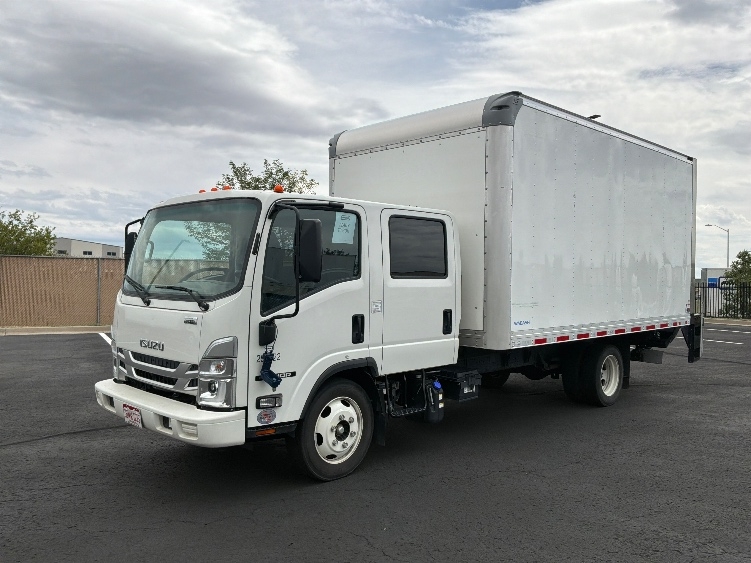 2023 Isuzu NQR in Colorado Springs, CO — photo 3