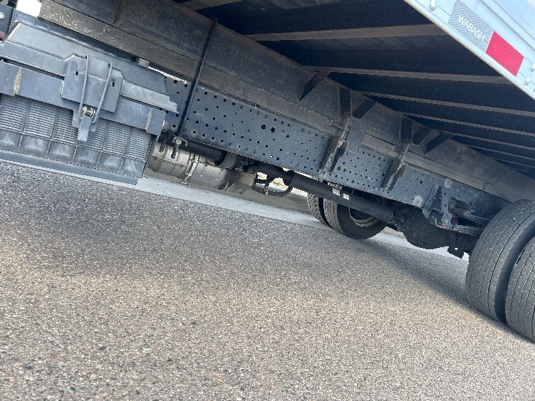 2023 Isuzu NQR in Loveland, CO — photo 5