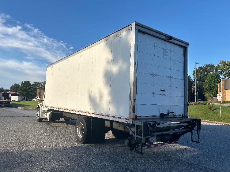 2021 Freightliner eM2 in Essex, MD — photo 6