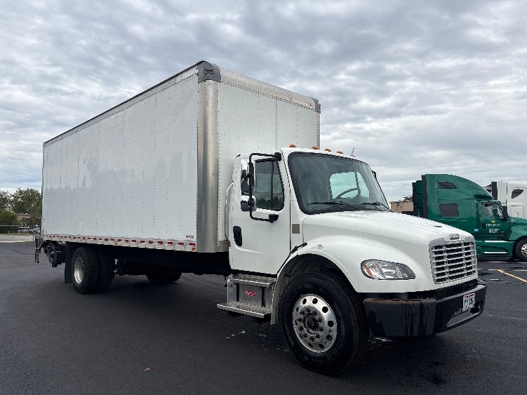 2021 Freightliner eM2 in Middlefield, OH