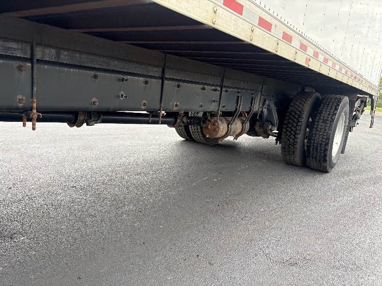 2021 Freightliner eM2 in Middlefield, OH — photo 5