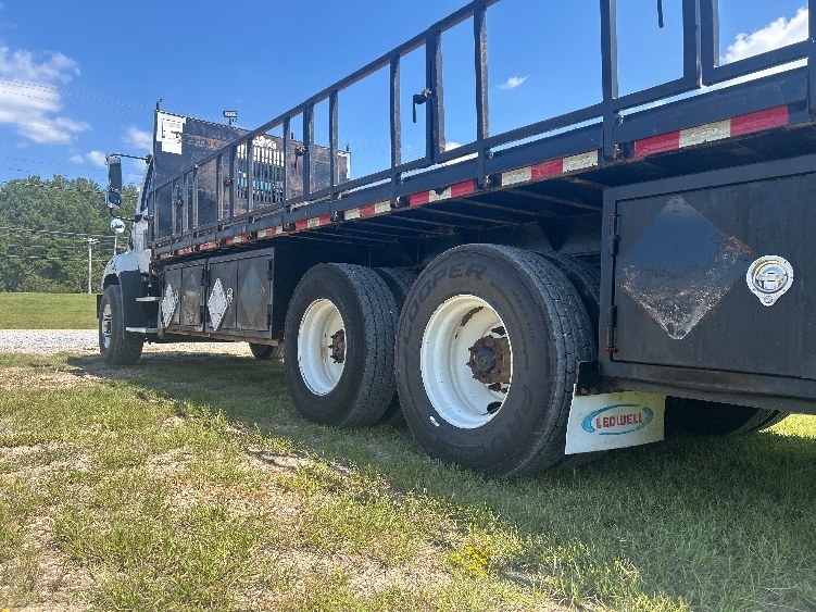 2019 Freightliner 114SD in Hattiesburg, MS — photo 5