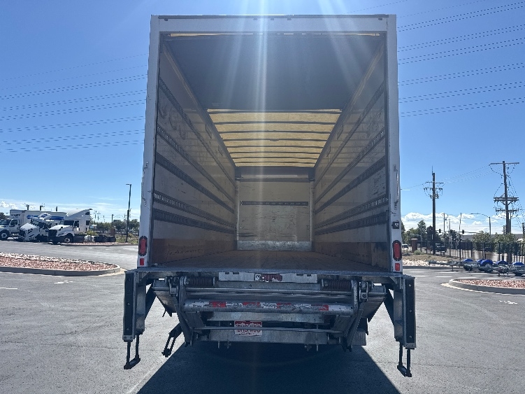 2019 Freightliner eM2 in Aurora, CO — photo 8