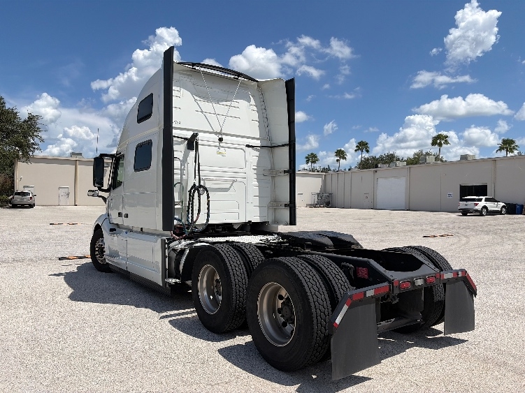 2024 Volvo in Tampa, FL — photo 5