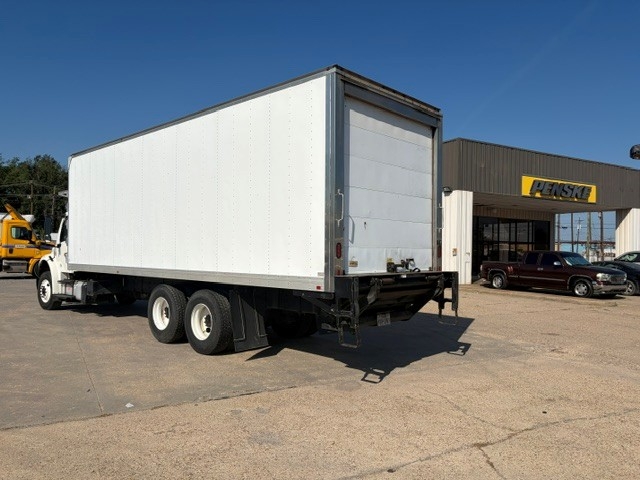 2019 Freightliner eM2 in Dallas, TX — photo 5