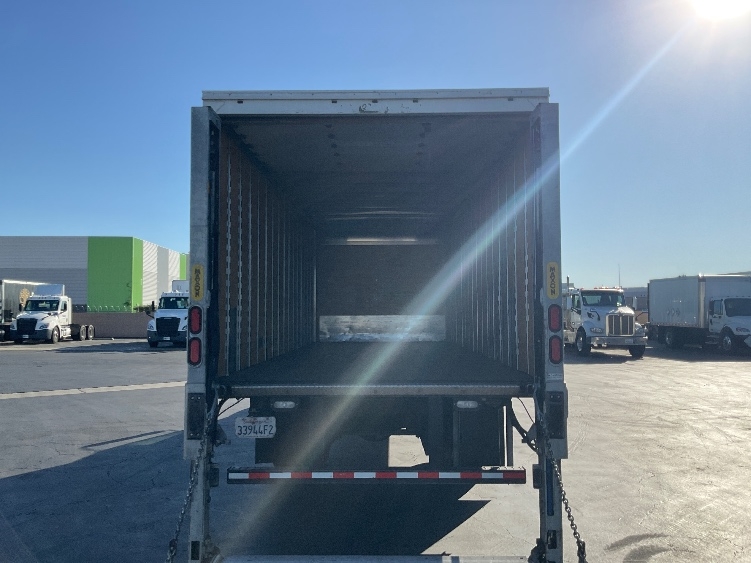 2019 Hino 268 in Torrance, CA — photo 8