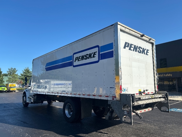2023 Freightliner eM2 in Burlington, NJ — photo 6
