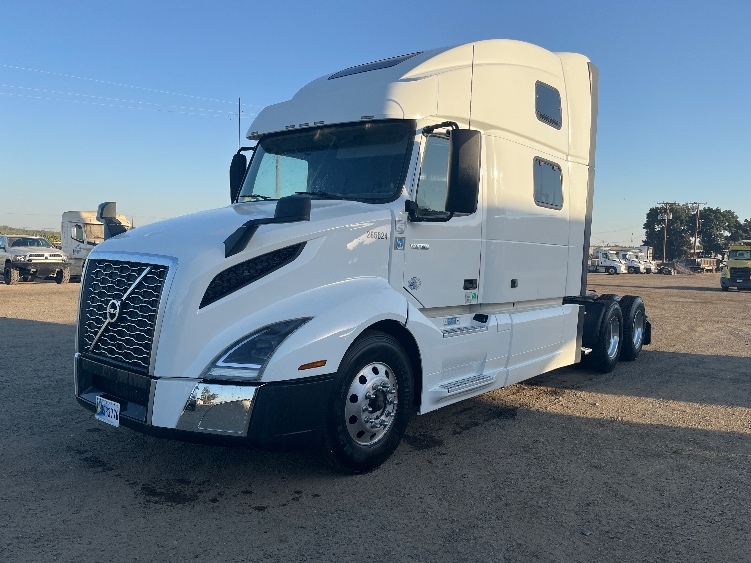 2020 Volvo in Fresno, CA — photo 3