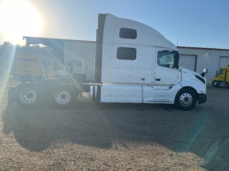 2020 Volvo in Fresno, CA — photo 8
