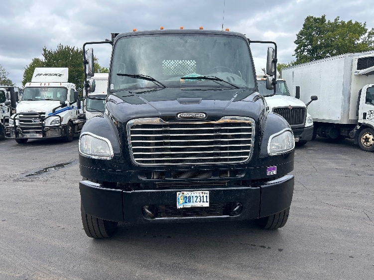 2019 Freightliner eM2 in Elmira, NY — photo 2