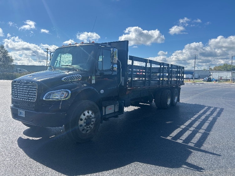 2019 Freightliner eM2 in Whitesboro, NY — photo 3