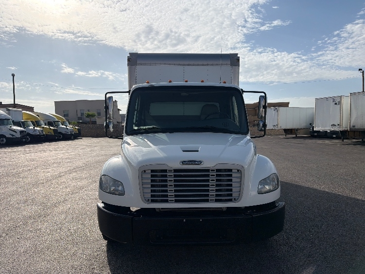 2019 Freightliner eM2 in Phoenix, AZ — photo 2