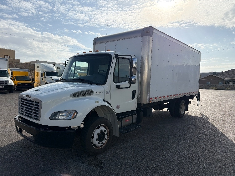 2019 Freightliner eM2 in Phoenix, AZ — photo 3