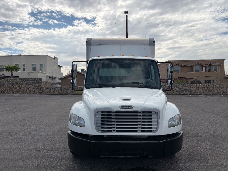 2019 Freightliner eM2 in El Paso, TX — photo 2