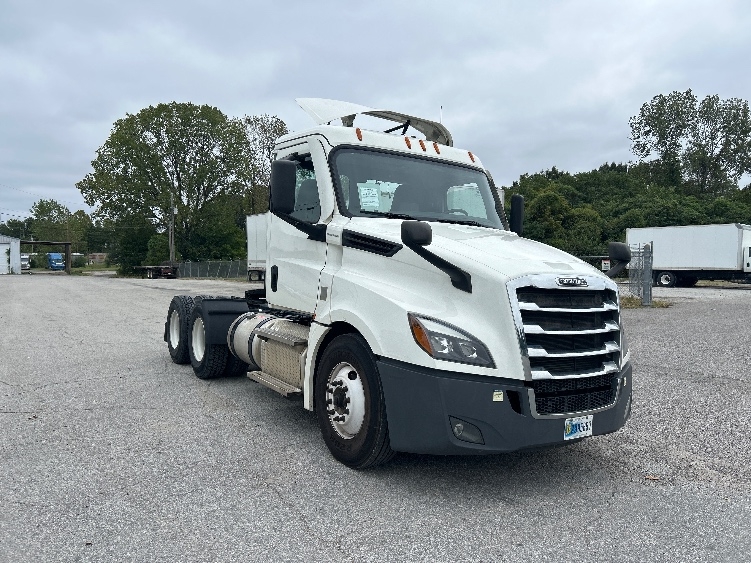 2021 Freightliner Cascadia in Memphis, TN