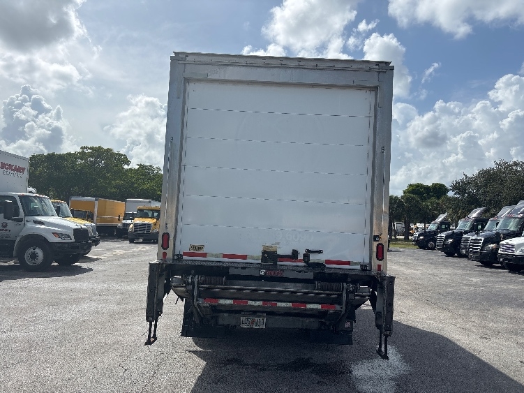 2019 Freightliner eM2 in Medley, FL — photo 6