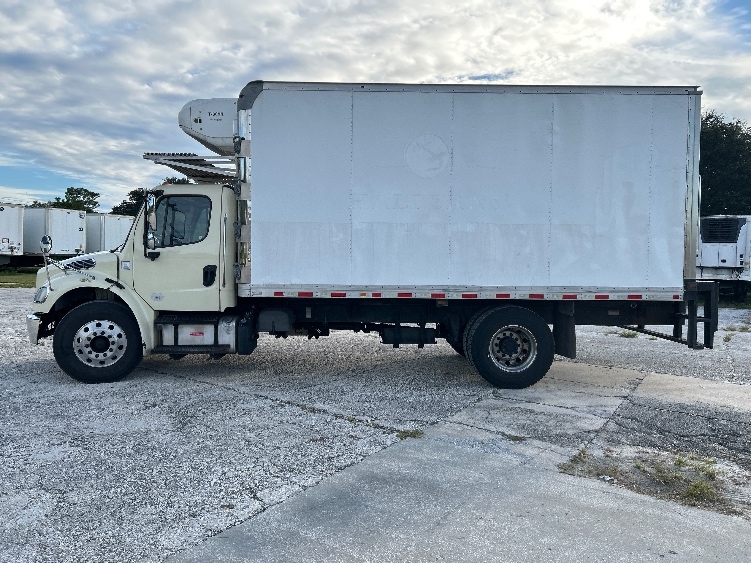 2019 Freightliner eM2 in Tampa, FL — photo 4