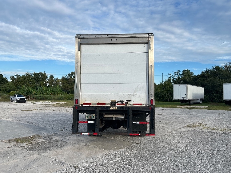 2019 Freightliner eM2 in Tampa, FL — photo 7