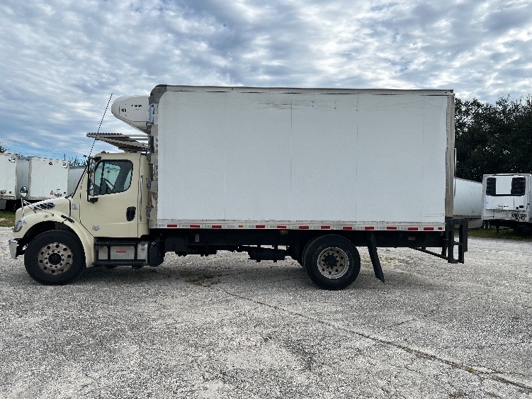 2019 Freightliner eM2 in Tampa, FL — photo 4