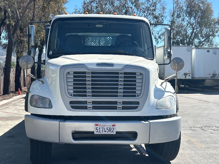 2019 Freightliner M2 112 in Fontana, CA — photo 2