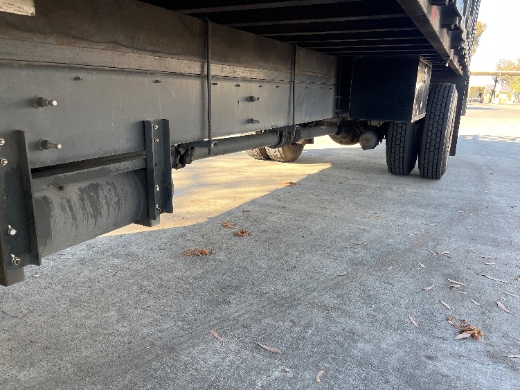 2020 Hino 268 in Torrance, CA — photo 5