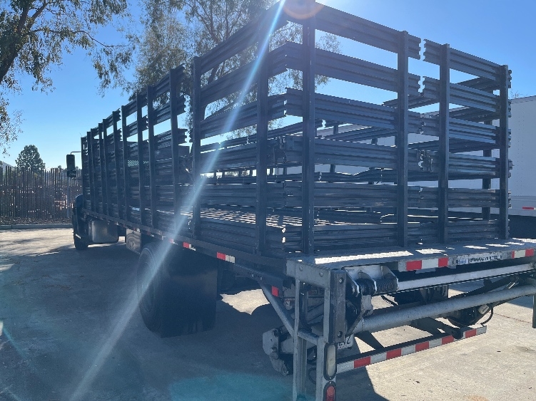 2020 Hino 268 in Torrance, CA — photo 6