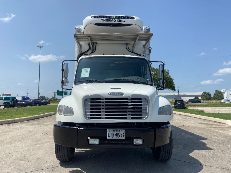 2020 Freightliner eM2 in San Antonio, TX — photo 2