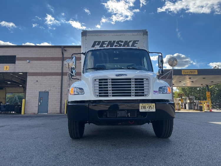 2024 Freightliner eM2 in Burlington, NJ — photo 2