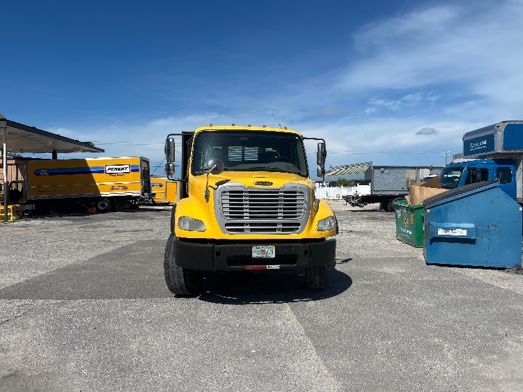 2019 Freightliner M2 112 in Tampa, FL — photo 2