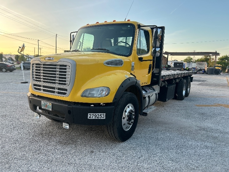 2019 Freightliner M2 112 in Tampa, FL — photo 3