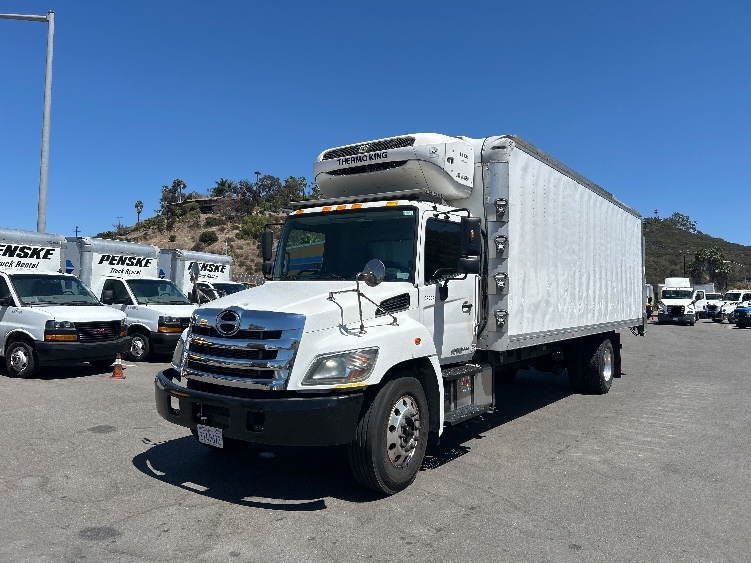 2019 Hino 338 in Torrance, CA — photo 3