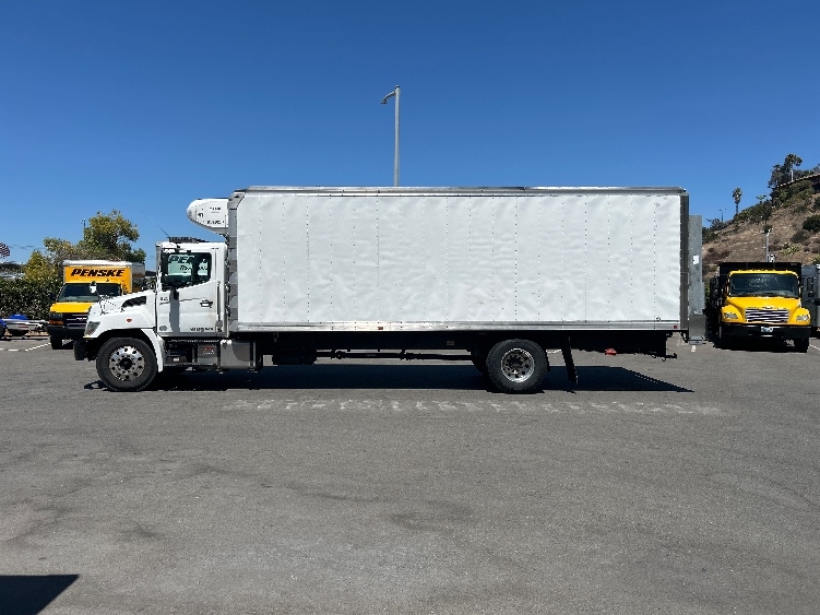 2019 Hino 338 in Torrance, CA — photo 4