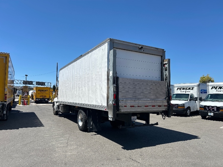 2019 Hino 338 in Torrance, CA — photo 6
