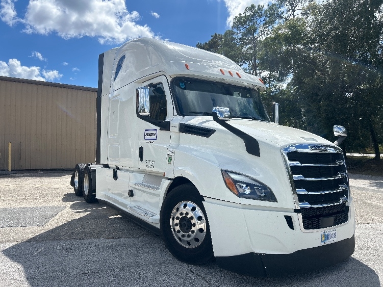 2020 Freightliner Cascadia in Tallahassee, FL