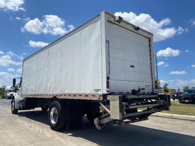 2020 Freightliner eM2 in San Antonio, TX — photo 6