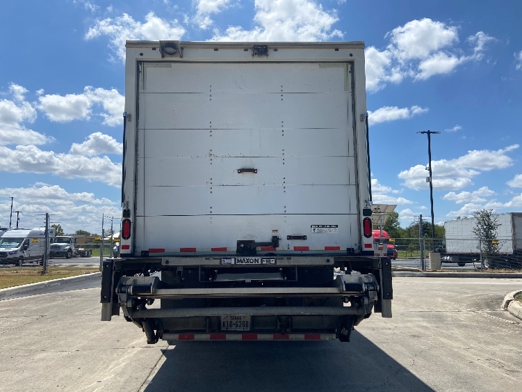 2020 Freightliner eM2 in San Antonio, TX — photo 7