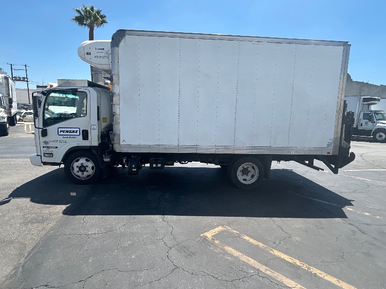 2019 Isuzu NQR in Torrance, CA — photo 4