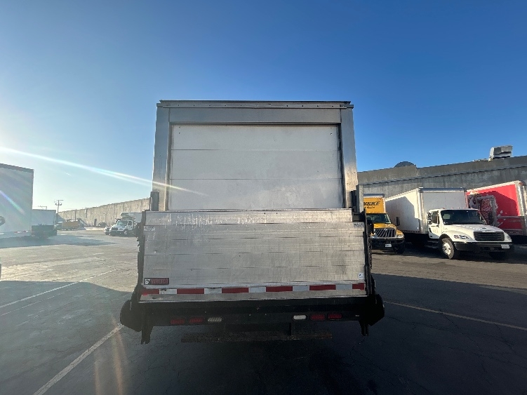 2019 Isuzu NQR in Torrance, CA — photo 7