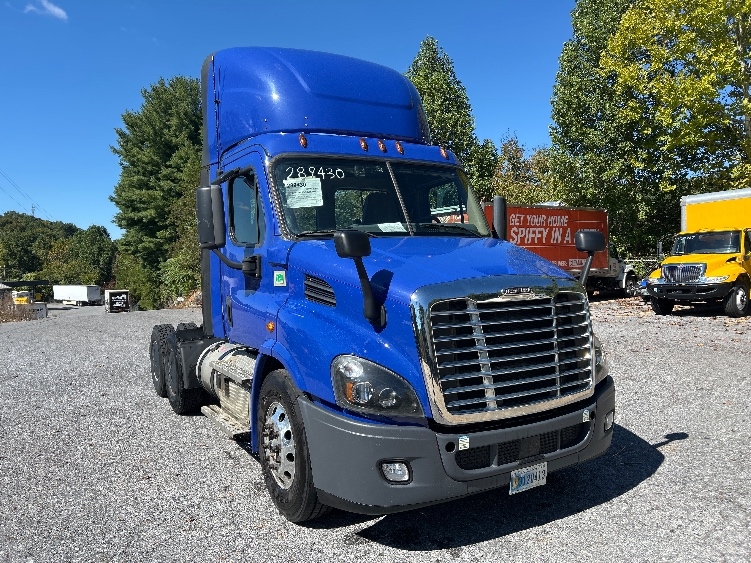 2020 Freightliner Cascadia in Cleveland, TN