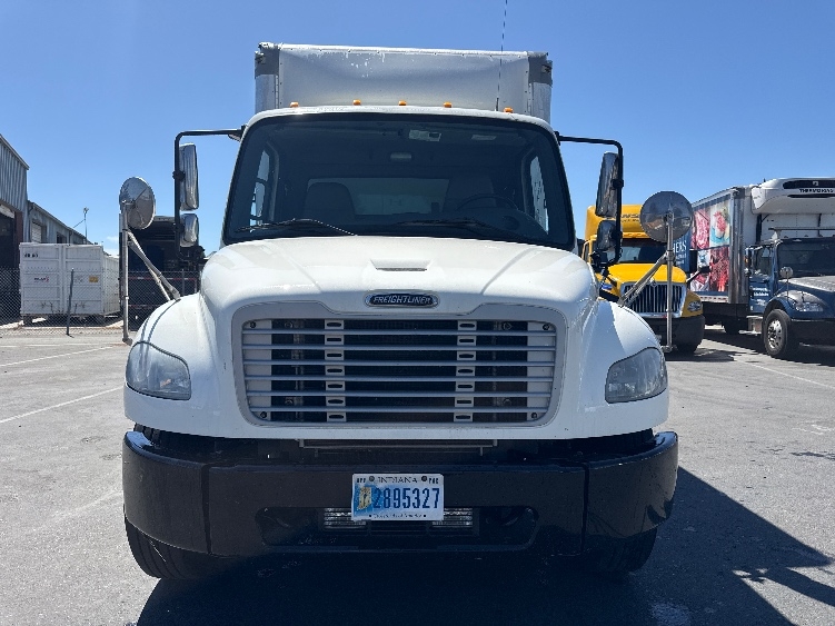 2020 Freightliner eM2 in West Sacramento, CA — photo 2