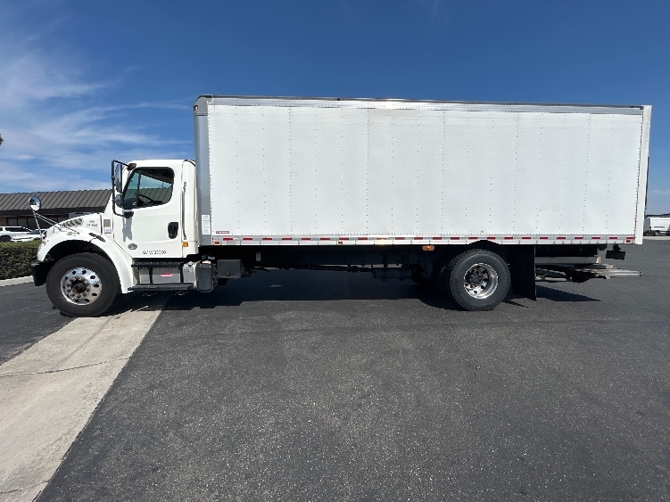 2020 Freightliner eM2 in Fontana, CA — photo 4