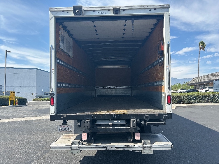 2020 Freightliner eM2 in Fontana, CA — photo 8