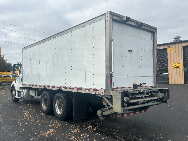 2020 Freightliner M2 112 in Portland, OR — photo 6
