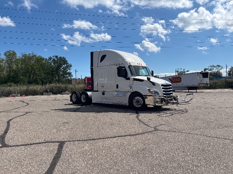 2024 Freightliner Cascadia in Akron, OH