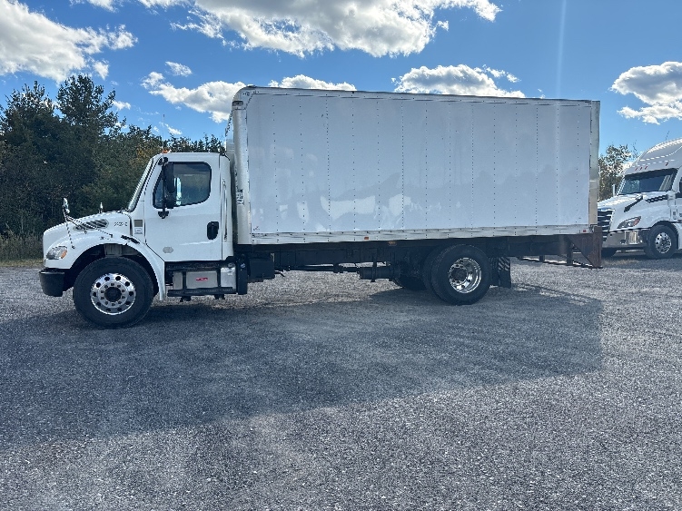 2019 Freightliner eM2 in Albany, NY — photo 4