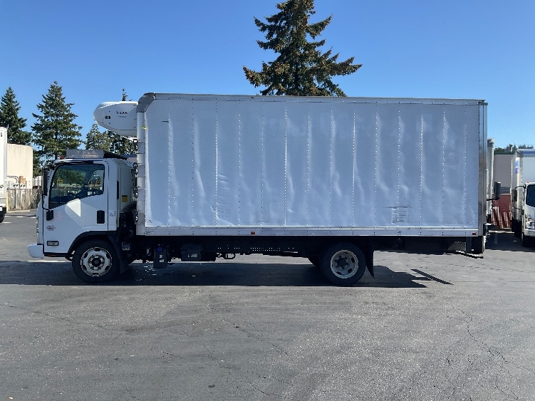 2019 Isuzu NRR in Kent, WA — photo 4
