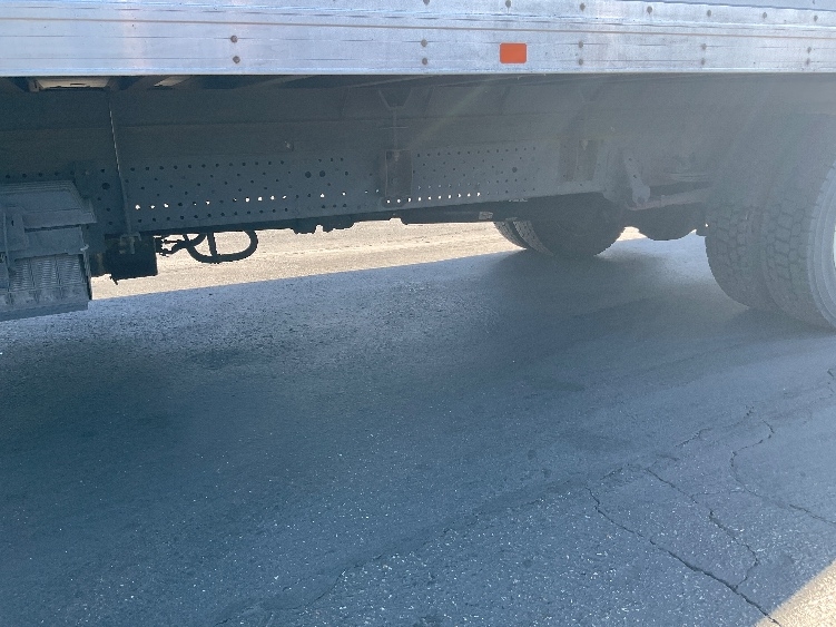 2019 Isuzu NRR in Kent, WA — photo 5