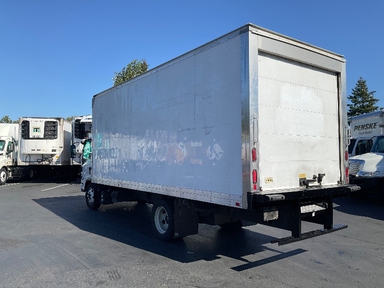 2019 Isuzu NRR in Kent, WA — photo 6